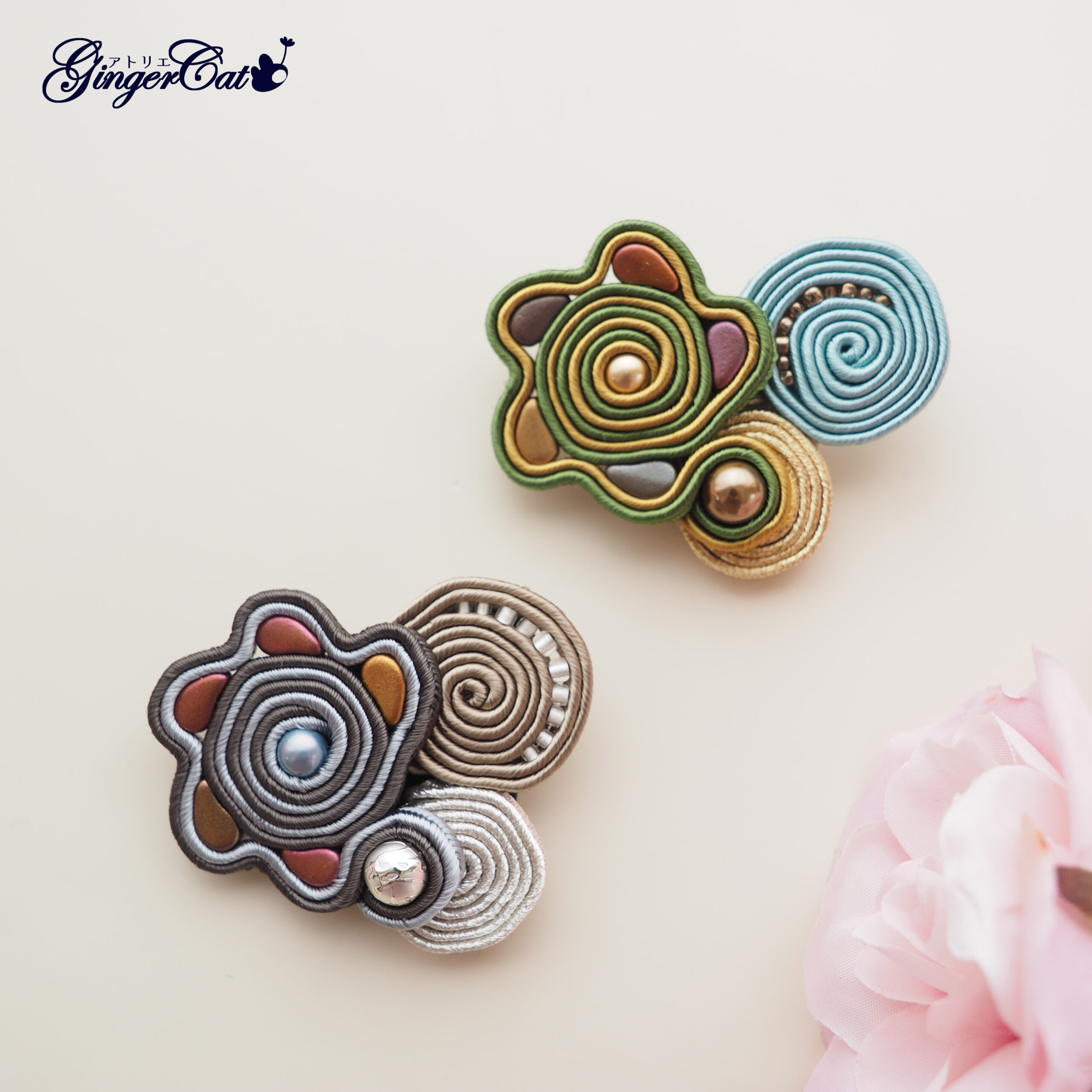 ソウタシエ】マルチホールビーズを使った3種のうずまきブローチ